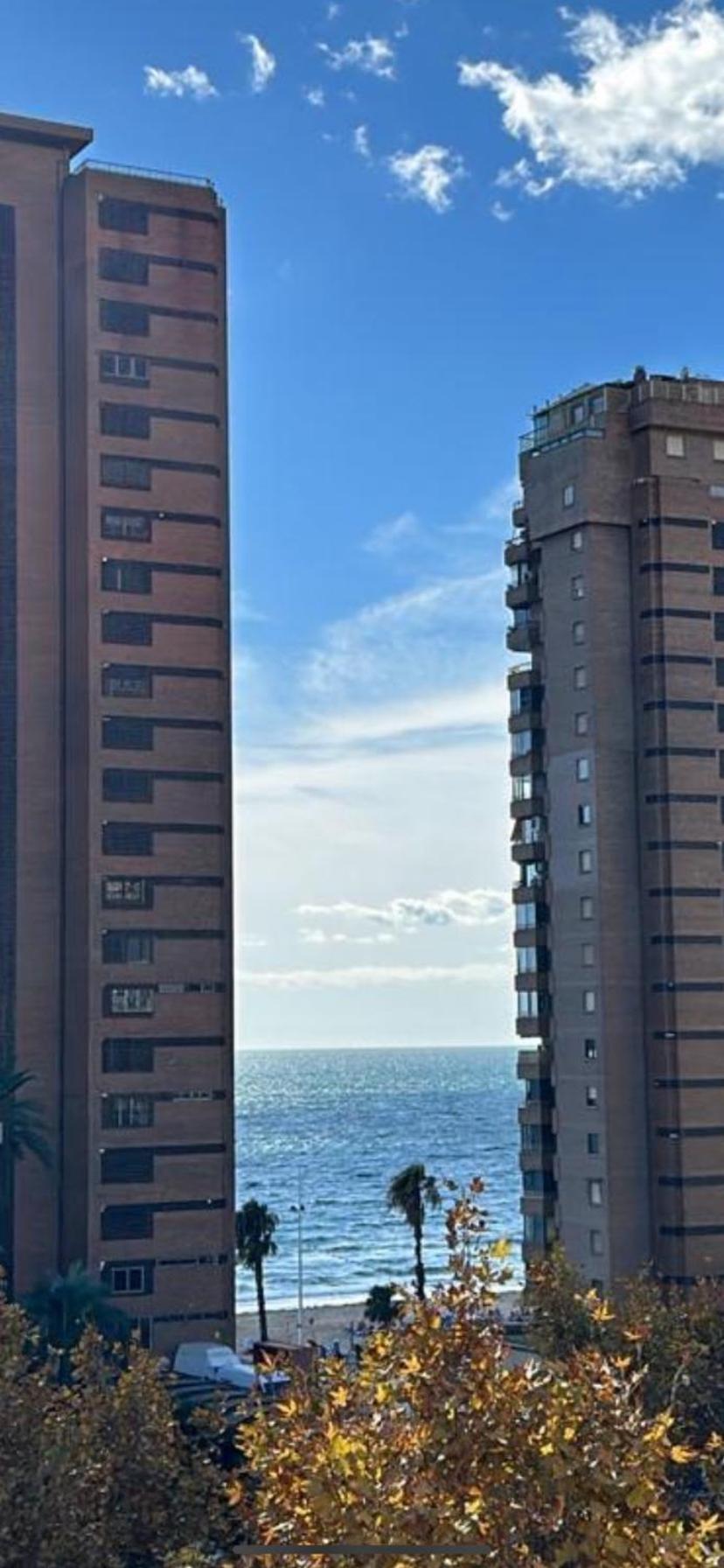 Apartamento Las Olas Playa De Levante Benidorm Bagian luar foto