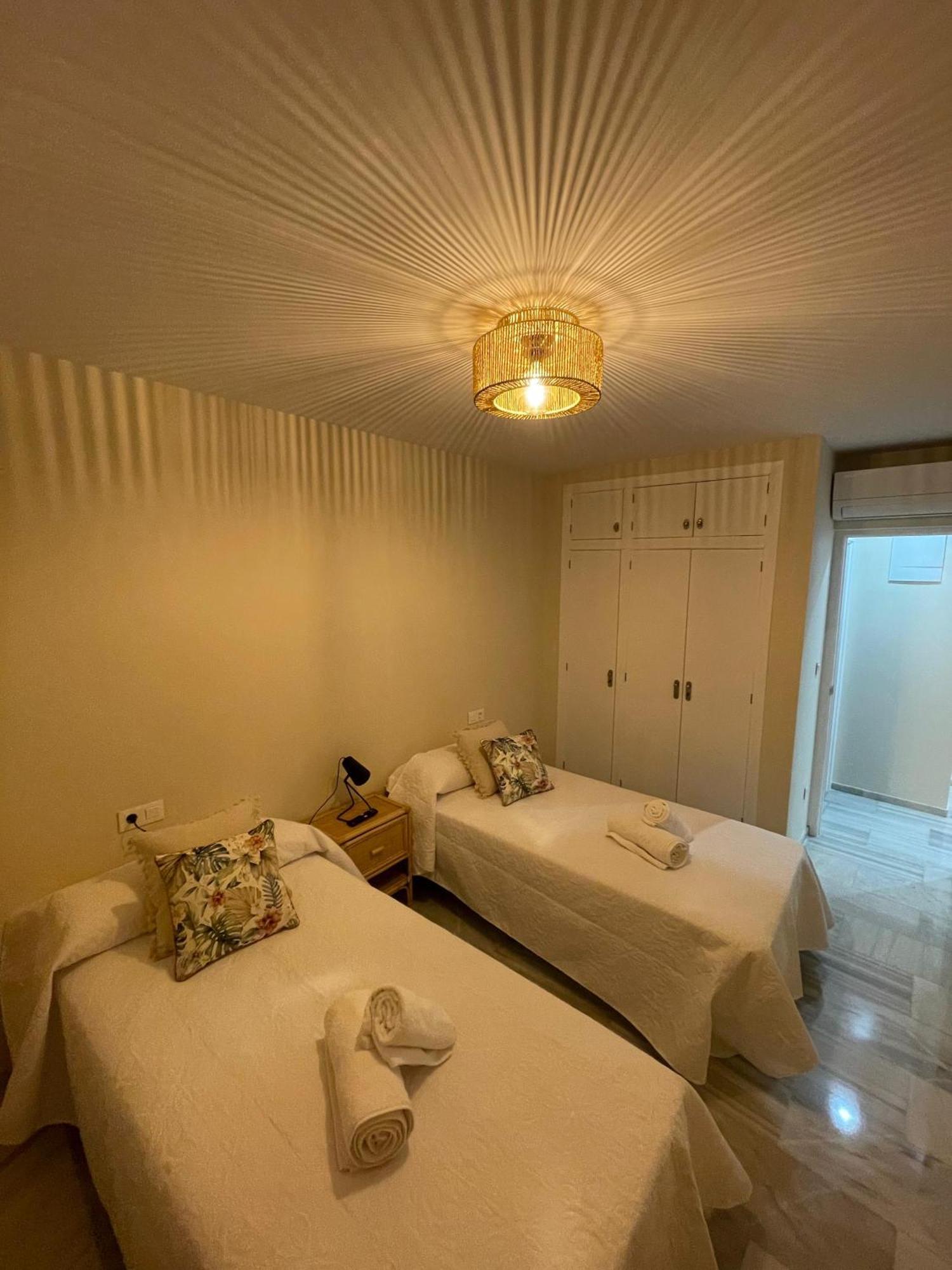 Apartamento Las Olas Playa De Levante Benidorm Bagian luar foto